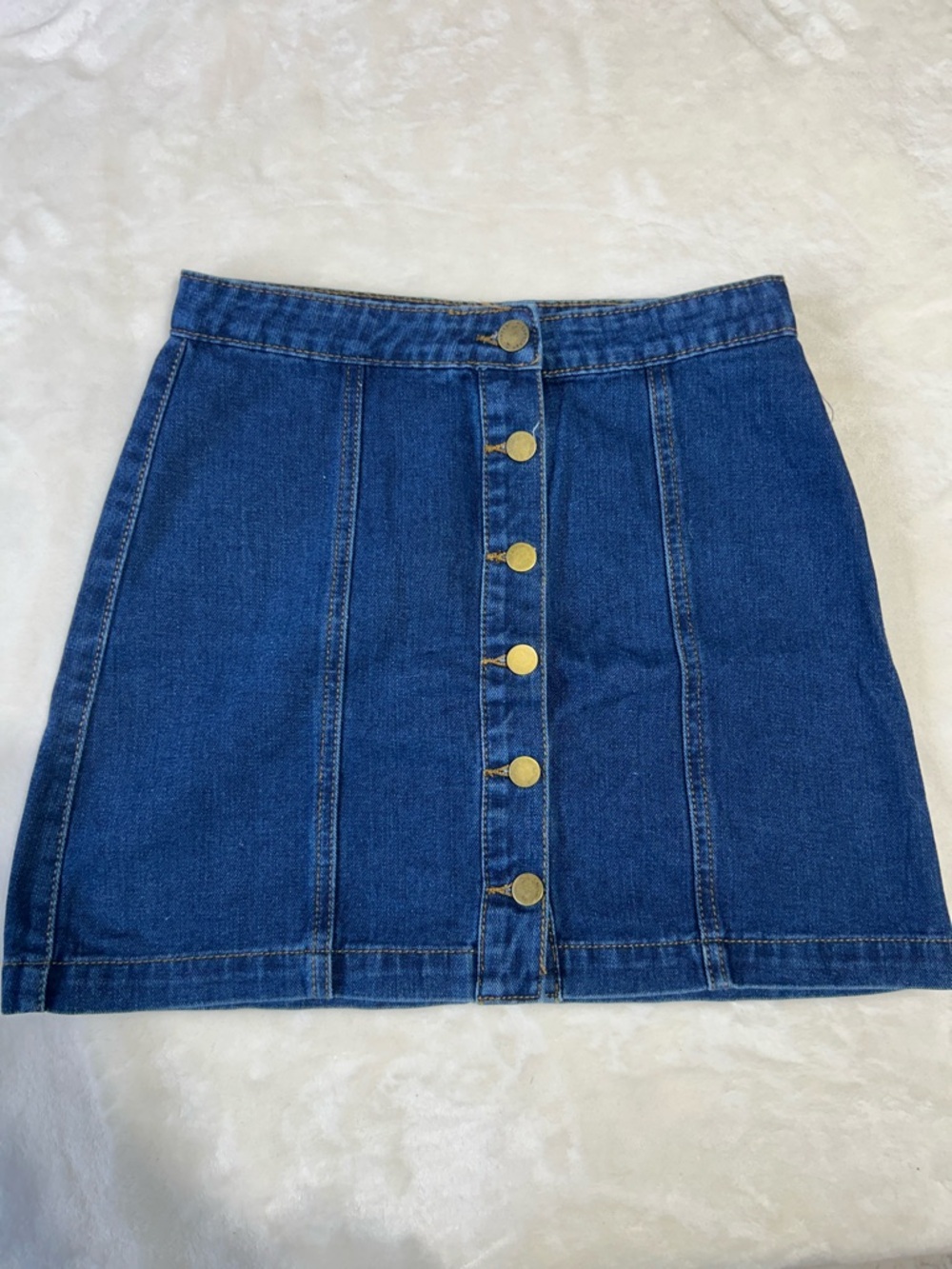 Denim Button-Front Mini Skirt in Dark Blue